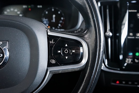 Volvo V90 Cross Country 23 of 30