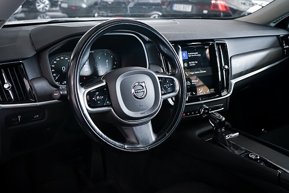 Volvo V90 Cross Country 25 of 30