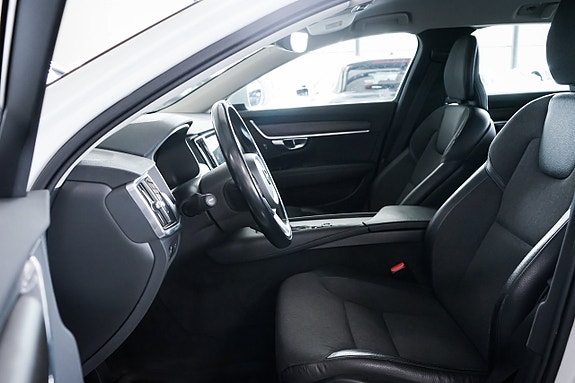 Volvo V90 Cross Country 27 of 30