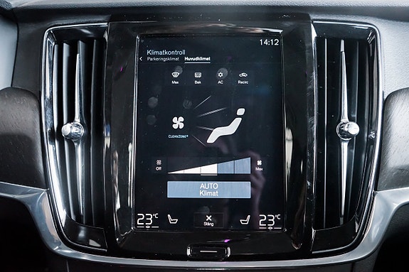 Volvo V90 Cross Country 17 of 30