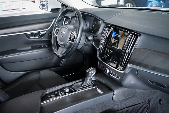 Volvo V90 Cross Country 29 of 30