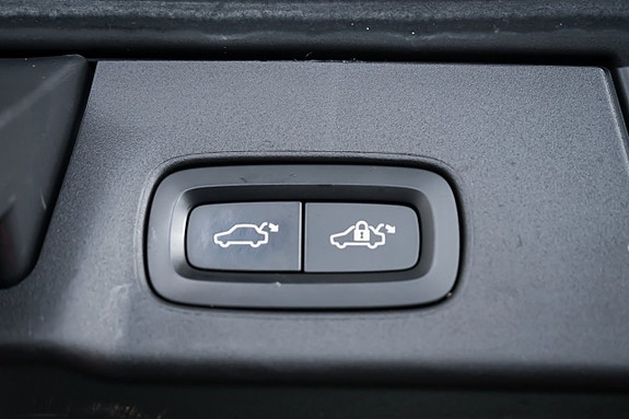 Volvo V90 Cross Country 13 of 30