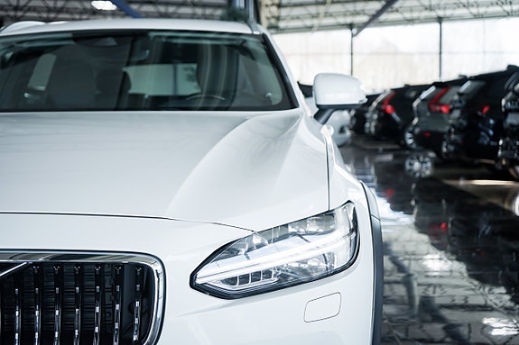 Volvo V90 Cross Country 4 of 30