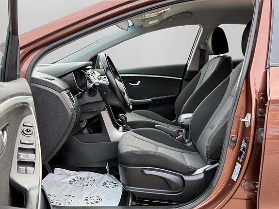 Hyundai i30 12 of 21