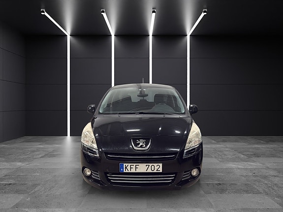 Peugeot 5008 2 of 5