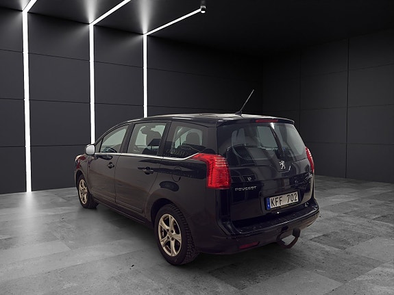 Peugeot 5008 4 of 5