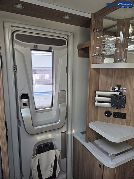 Knaus 580 UF Scandinavian Selection (Momsvagn) 3 of 9