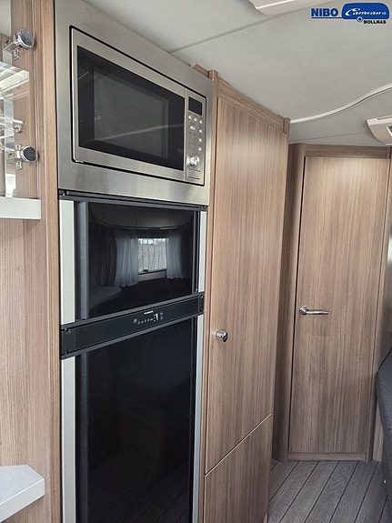 Knaus 580 UF Scandinavian Selection (Momsvagn) 5 of 9