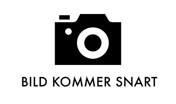 LMC Explorer Comfort I 735 Långbädd, Automat, Solcell