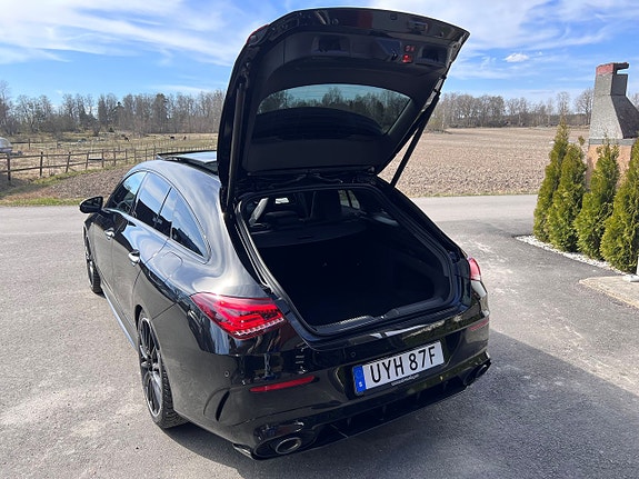 Mercedes-Benz CLA35 13 of 24