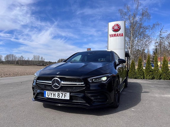 Mercedes-Benz CLA35 8 of 24