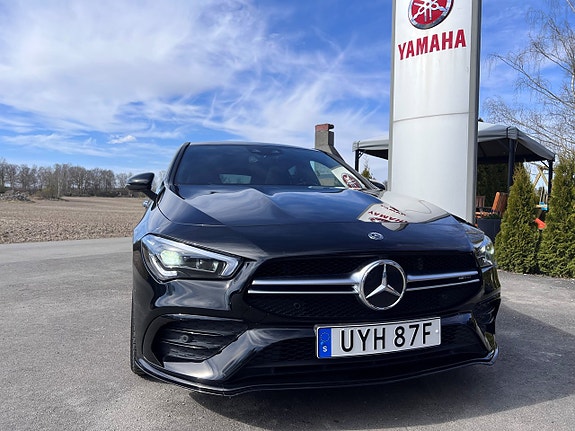 Mercedes-Benz CLA35 10 of 24