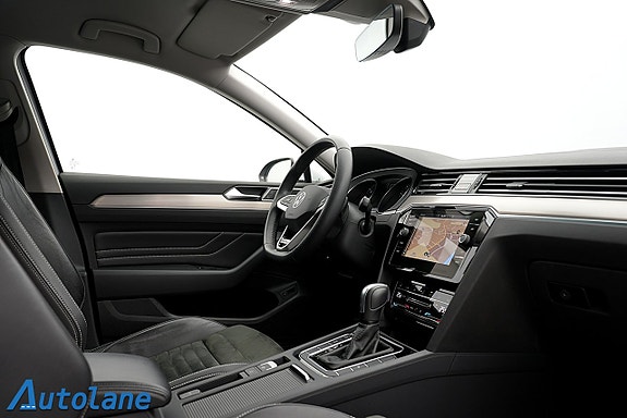 Volkswagen Passat 15 of 30