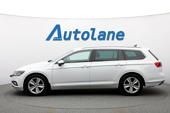 Volkswagen Passat 5 of 30