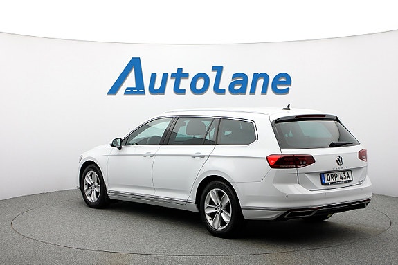 Volkswagen Passat 6 of 30