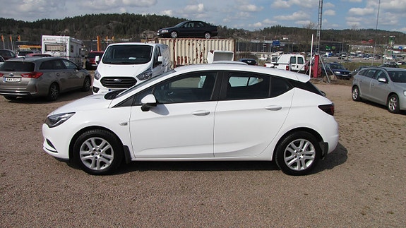 Opel Astra 4 of 5