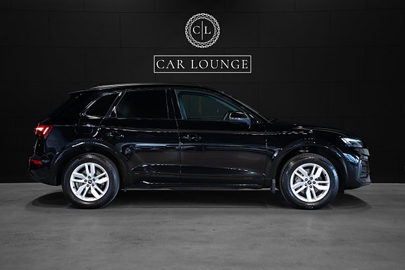 Audi Q5 2 of 5