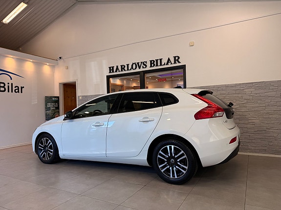 Volvo V40 5 of 15