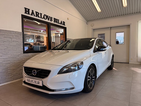 Volvo V40 15 of 15