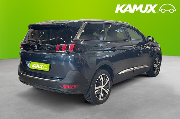 Peugeot 5008 4 of 5