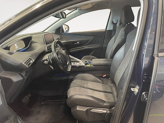Peugeot 5008 8 of 21