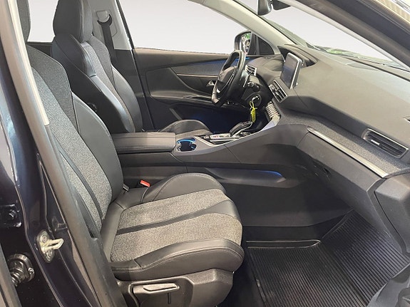 Peugeot 5008 14 of 21