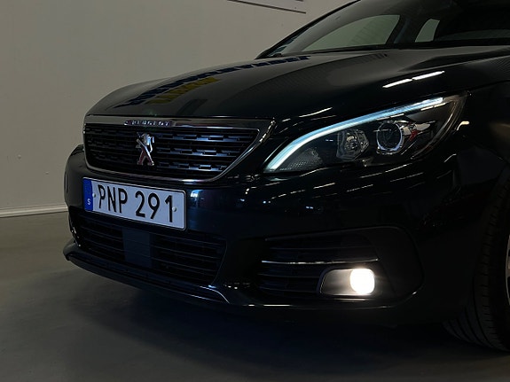 Peugeot 308 SW 5 of 5