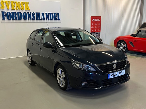Peugeot 308 SW 3 of 5