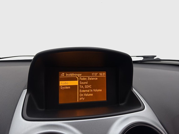 Opel Corsa 15 of 27