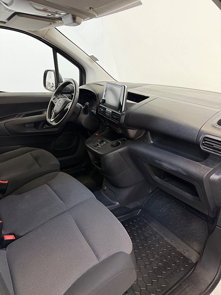Opel Combo-e 11 of 13