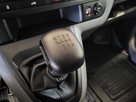 Toyota Proace 8 of 10