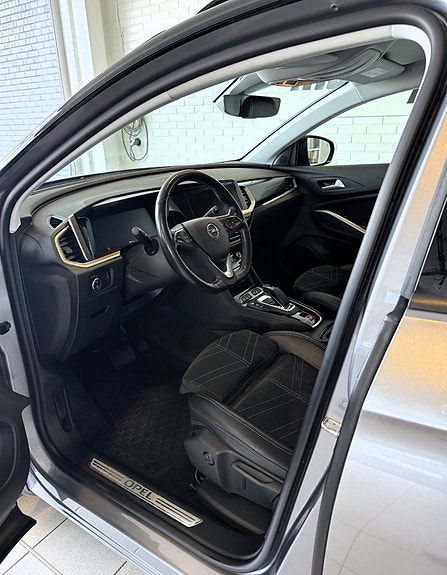 Opel Grandland 12 of 15