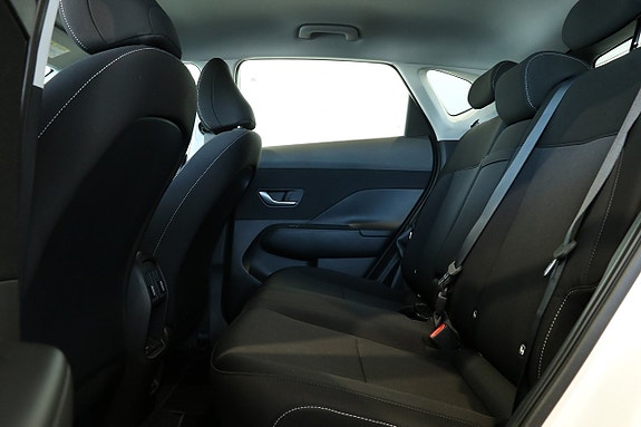 Hyundai Kona 9 of 16