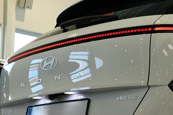 Hyundai Kona 16 of 16