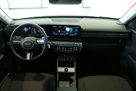 Hyundai Kona 12 of 16