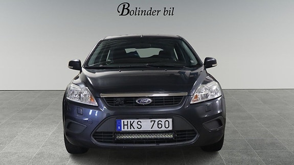 Ford Focus 2 of 15