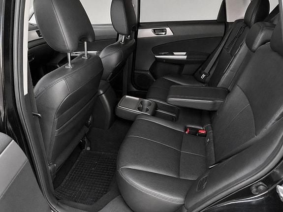 Subaru Forester 5 of 5