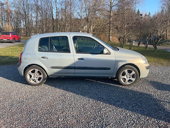 Renault Clio 4 of 5