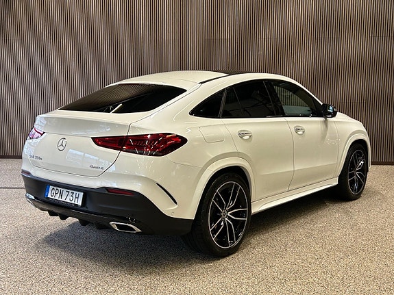 Mercedes-Benz GLE350 e 4 of 5
