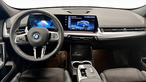 BMW X1 4 of 5