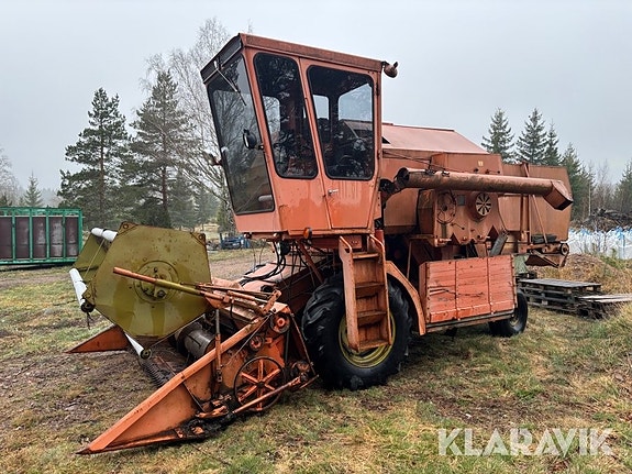 Skördetröska Dronningborg D-1200