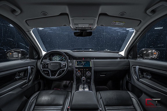 Land Rover Discovery Sport 17 of 23