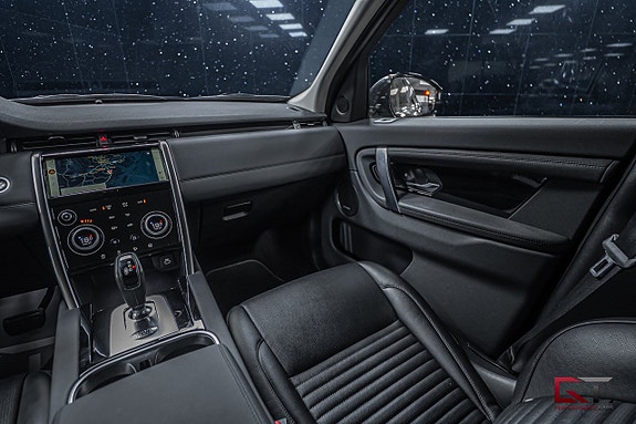 Land Rover Discovery Sport 19 of 23
