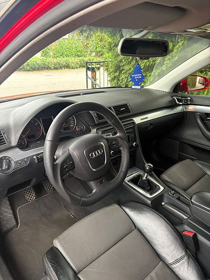 Audi A4 5 of 8
