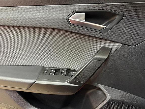 Seat Leon 25 of 25