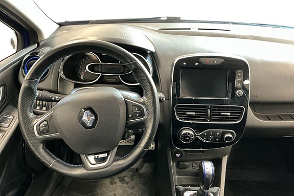 Renault Clio 11 of 23