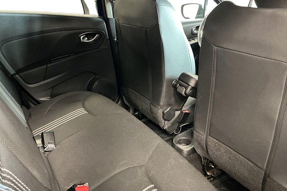 Renault Clio 15 of 23