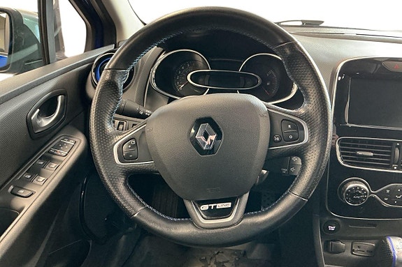 Renault Clio 12 of 23