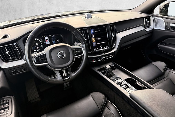 Volvo XC60 14 of 30