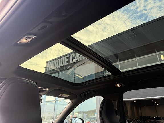 Volvo XC60 12 of 30